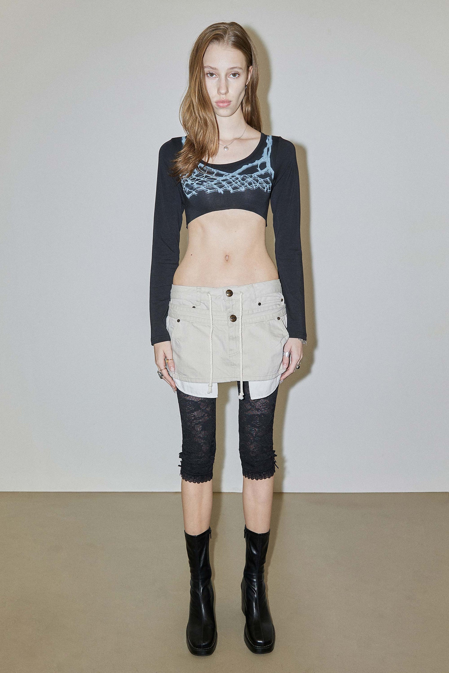 Micro Underboob Tee Black