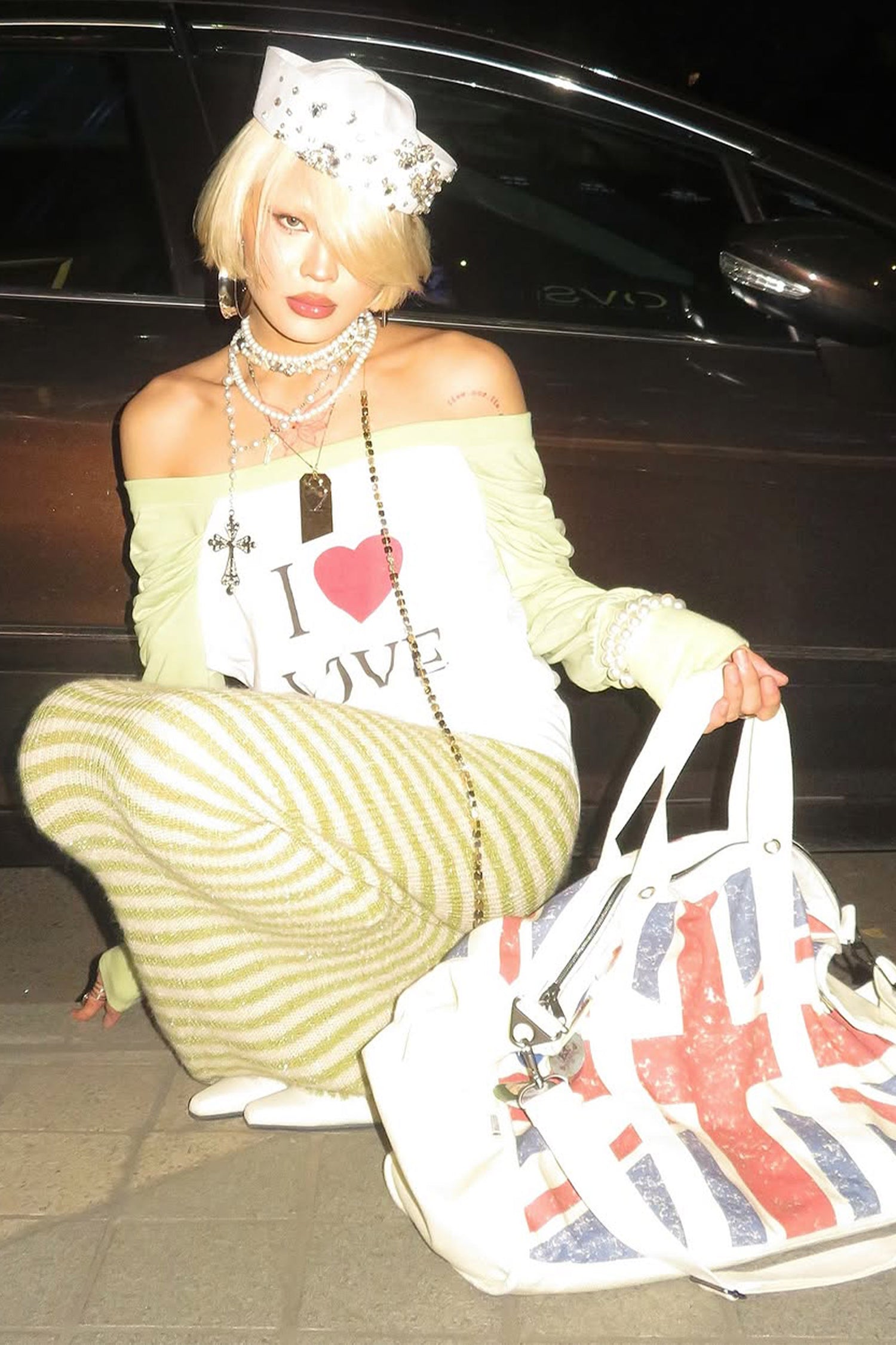 Love Off-Shoulder Tee Apple Green