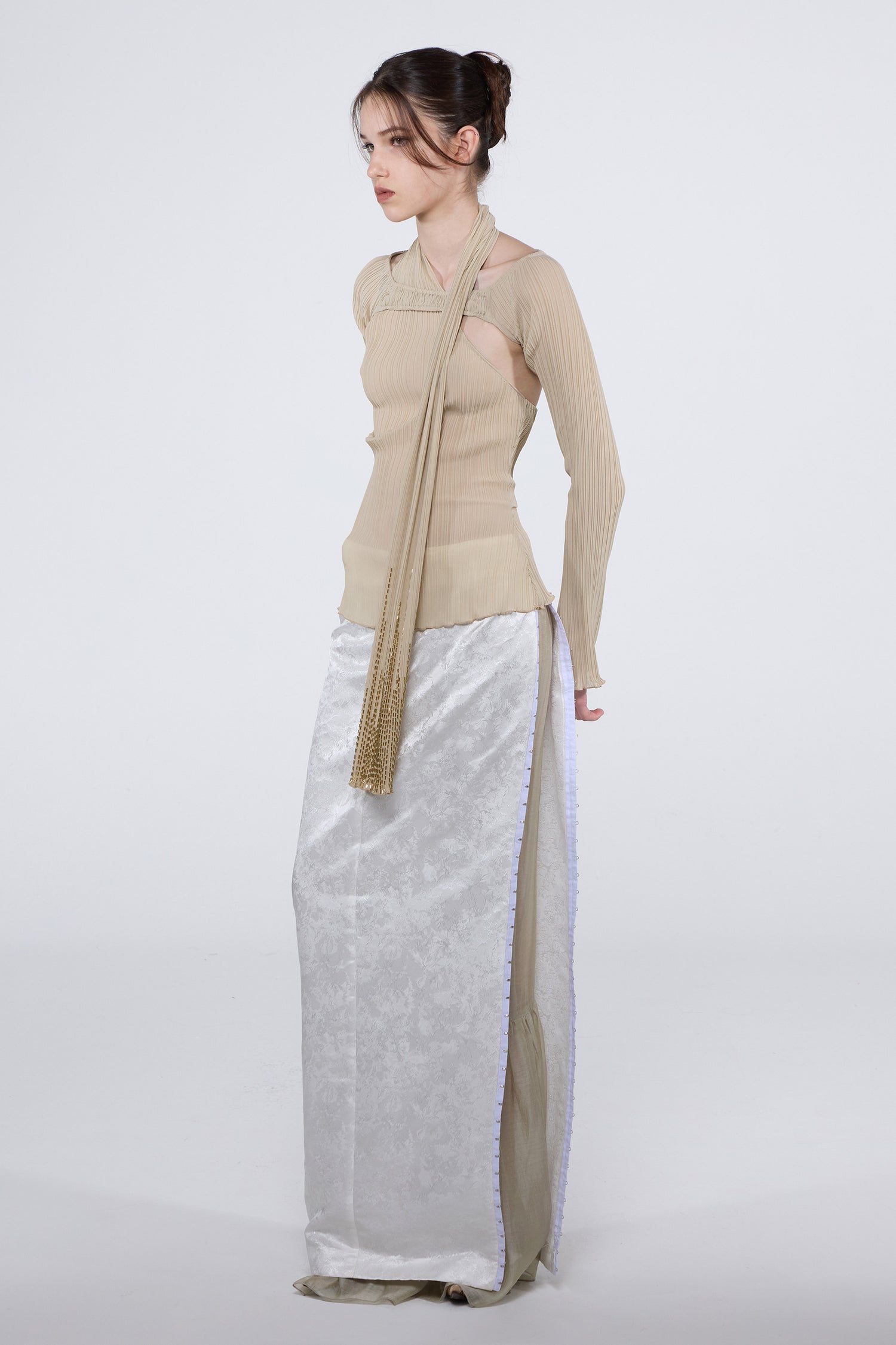 Beaded Scarf Set-Up Top Milk Tea