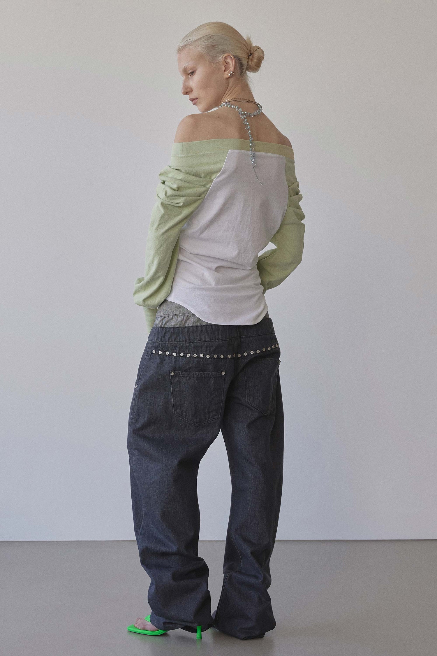 Love Off-Shoulder Tee Apple Green