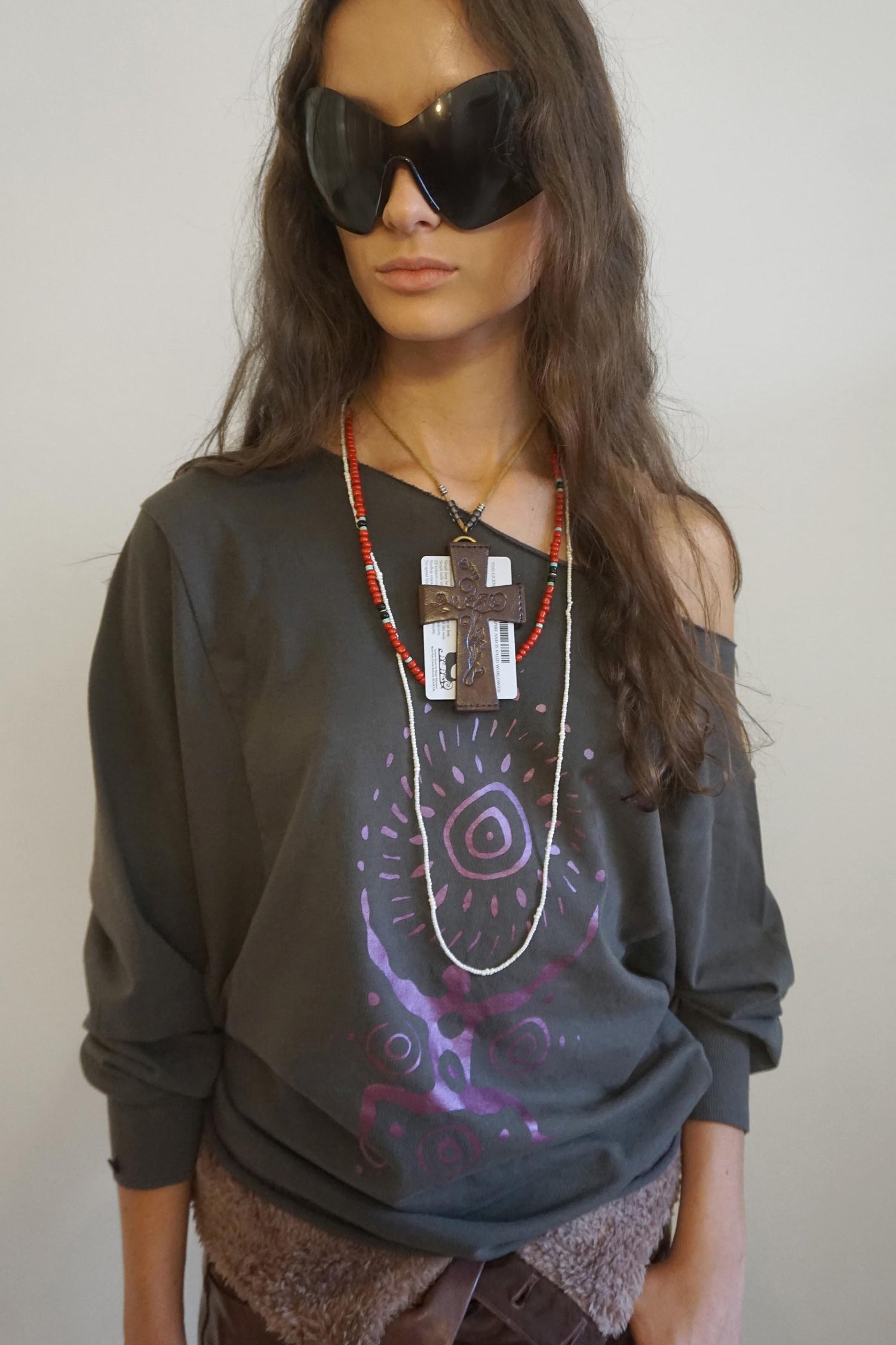 Boho Washed Off-Shoulder Tee Charcoal