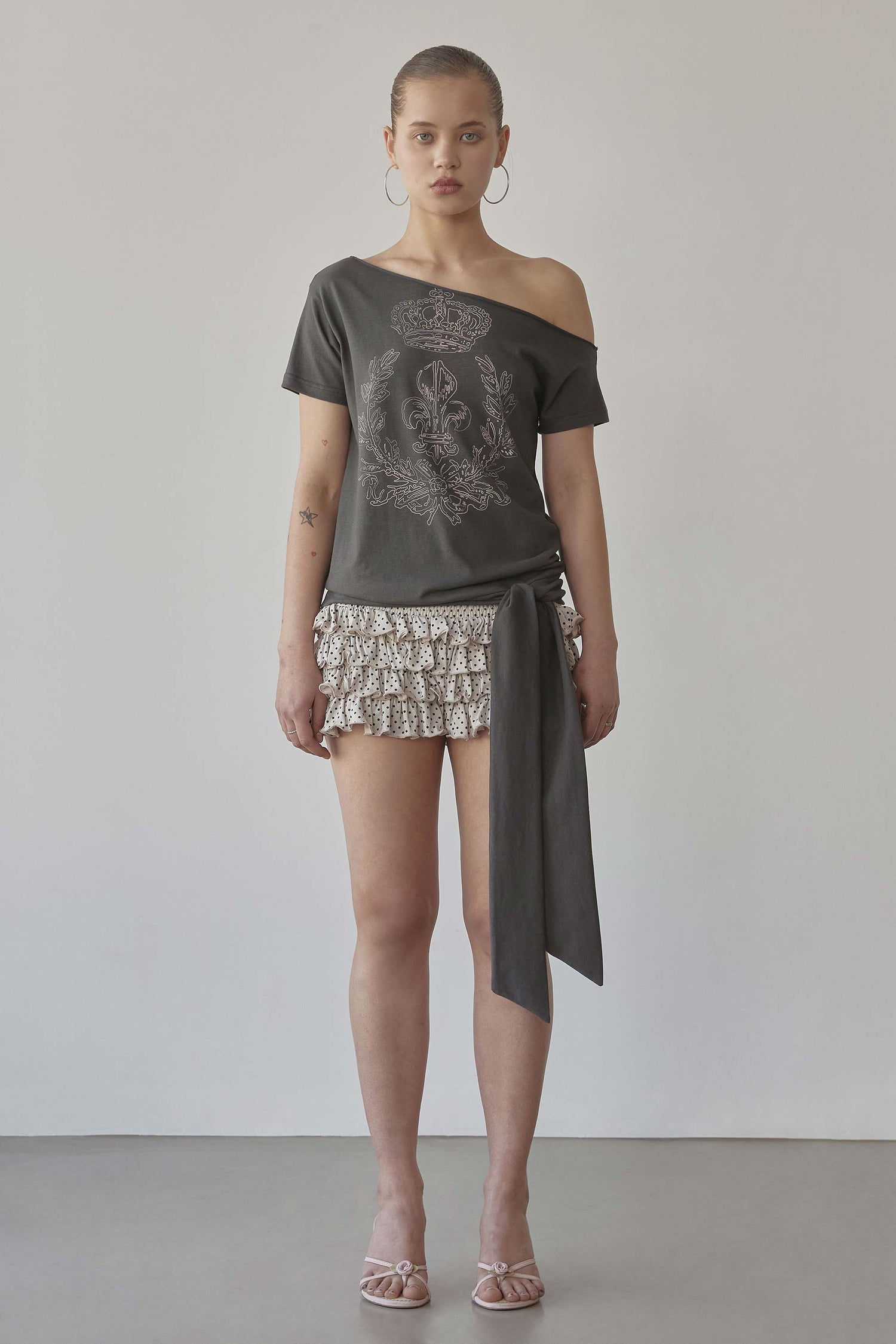 Chateau Shithole Tie Tee Charcoal