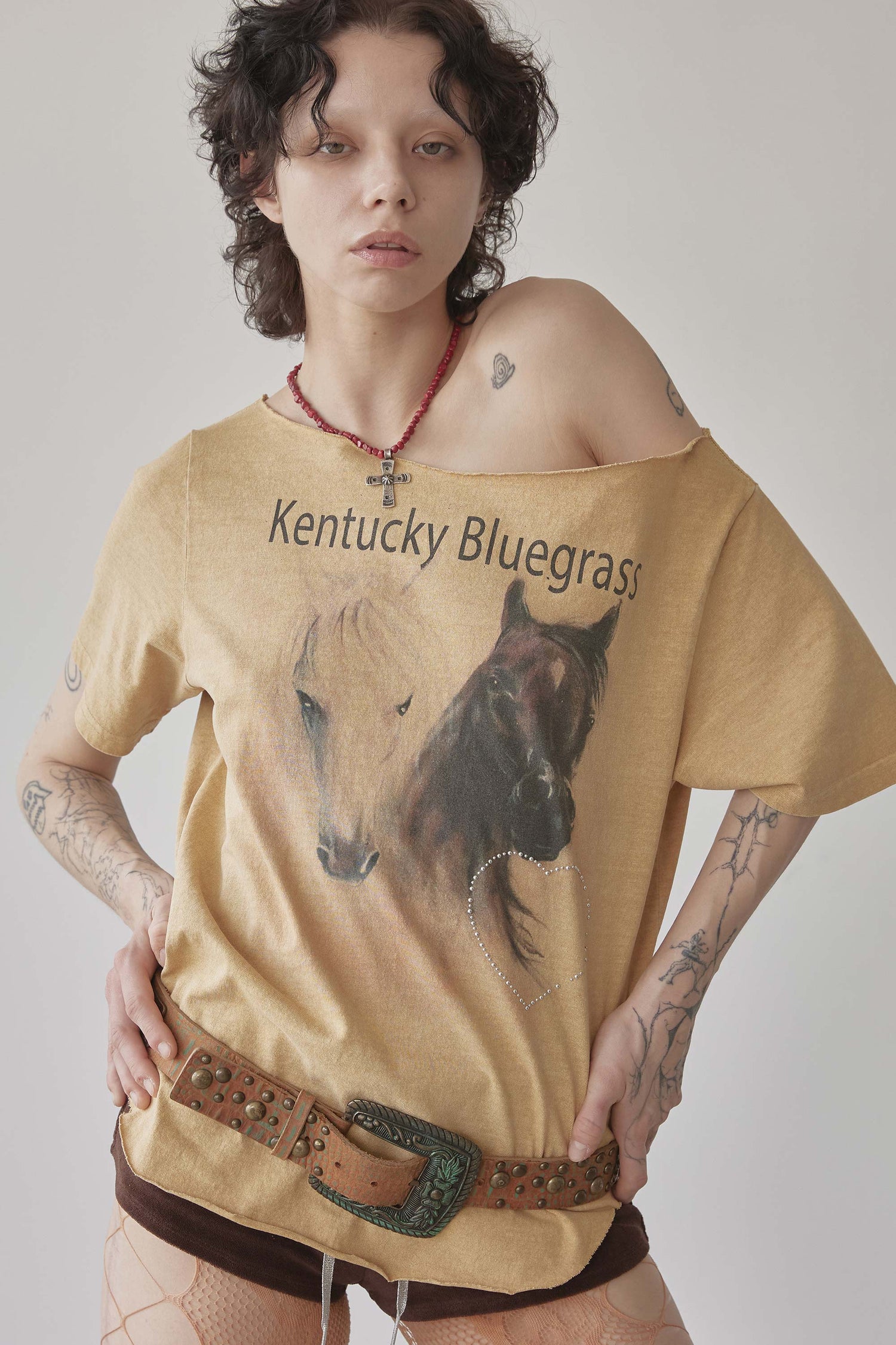 Sheriff Cut Out Tee Yellow