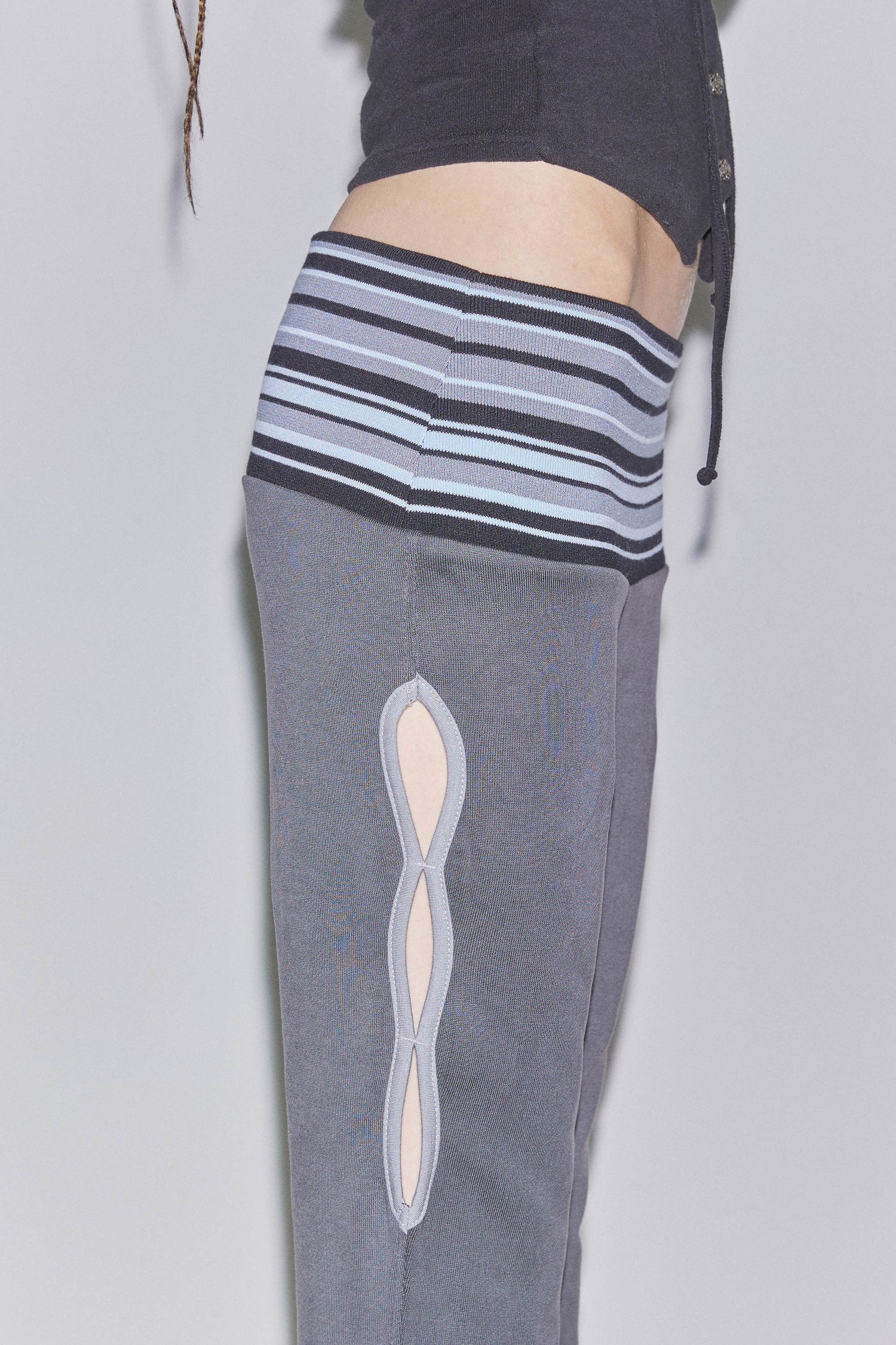 Cut Out Stripe Sweatpants Charcoal