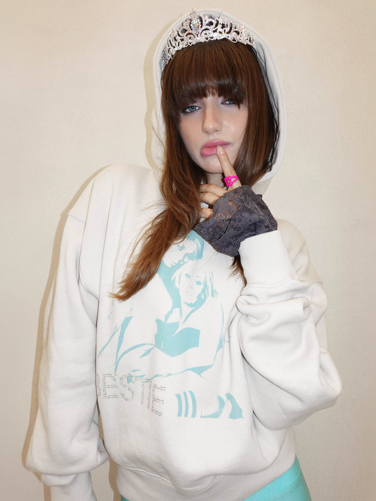 Bestie Hoodie Dirty White