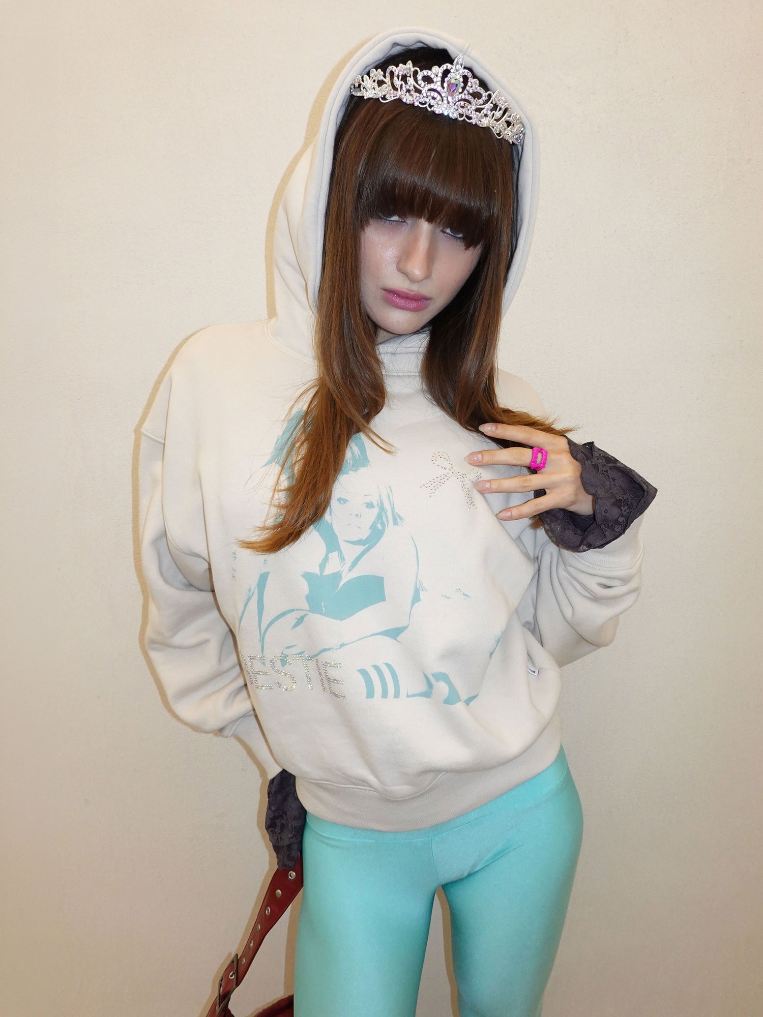 Bestie Hoodie Dirty White