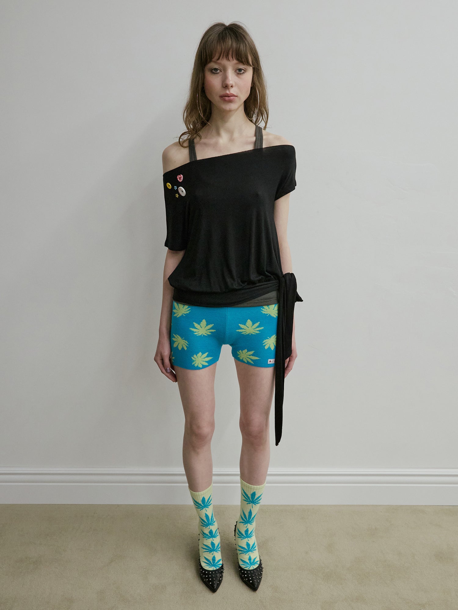 Off-Shoulder Button Tee Black