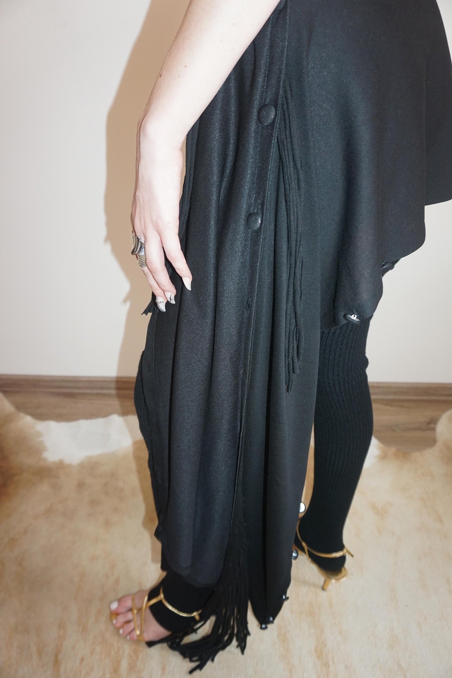 Versatile Fringe Cape Black