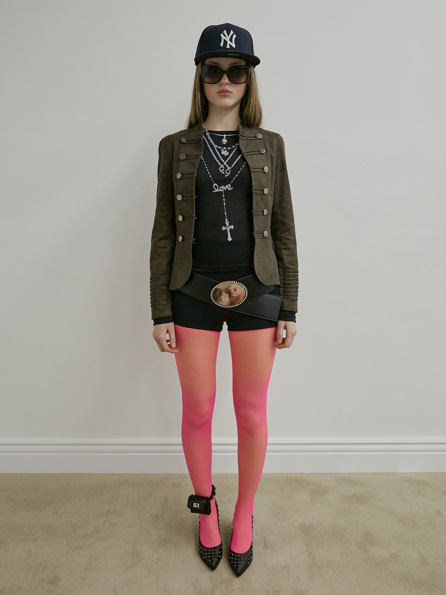 Faux Necklace Tee Black/Silver