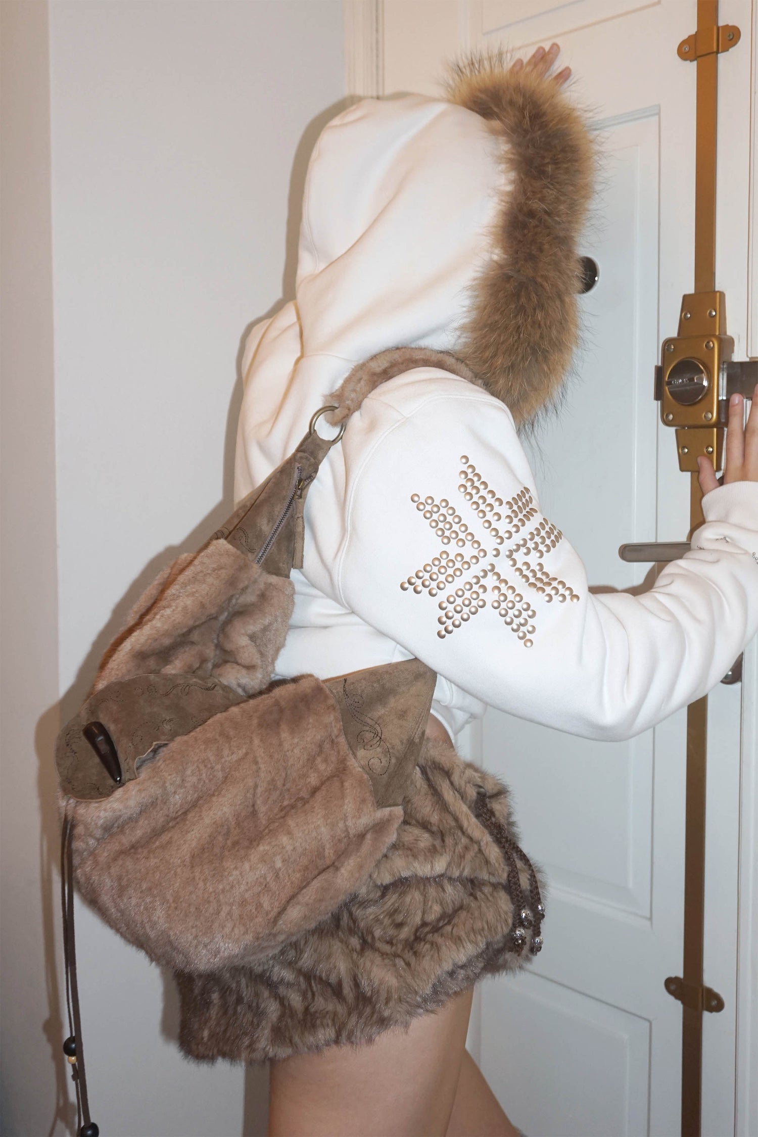 Horseshoe Fur Bag Brown