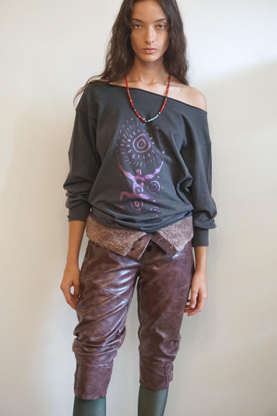 Boho Washed Off-Shoulder Tee Charcoal – Sculptor