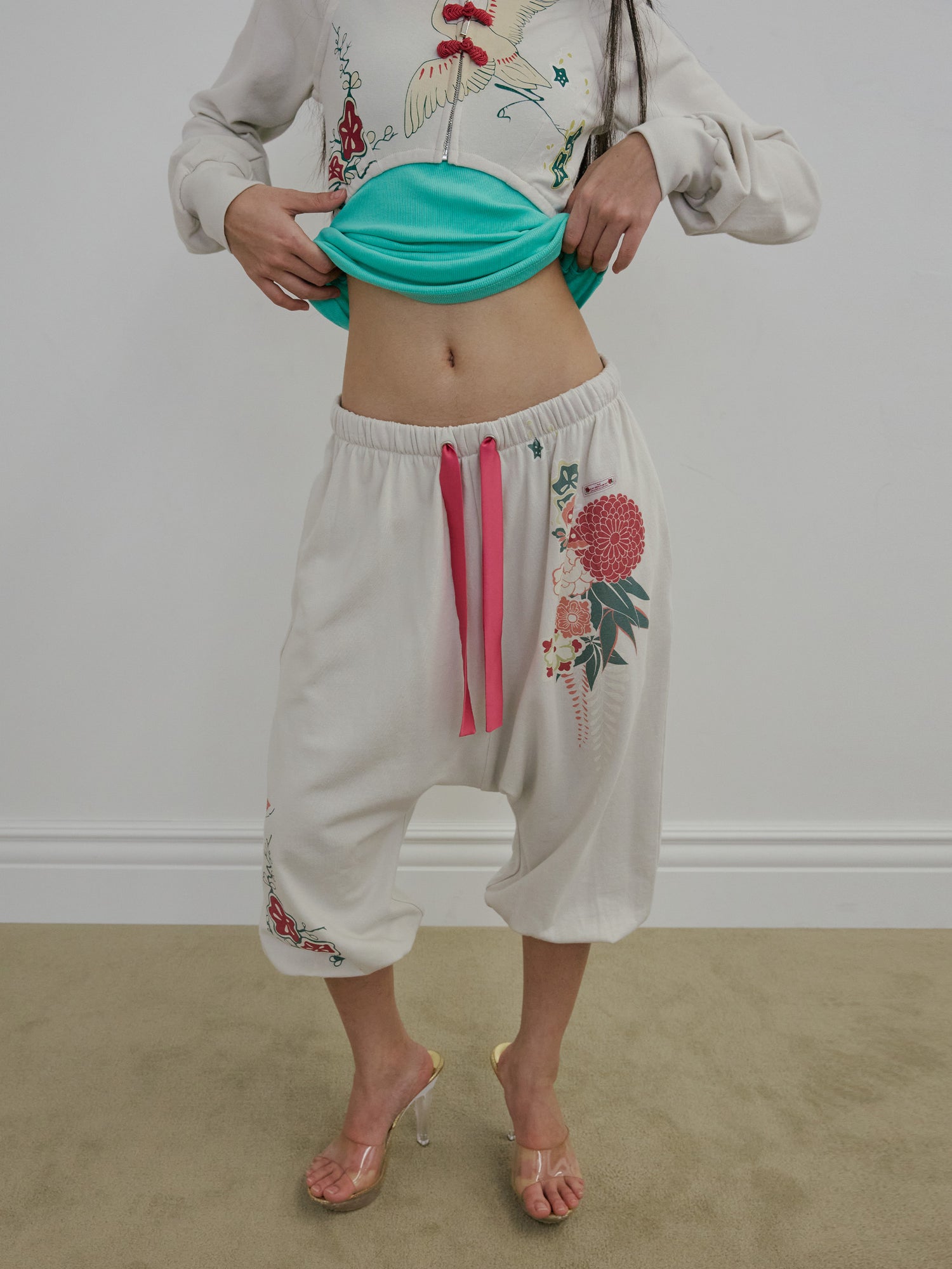 Zen Capri Jogger Pants Dirty White