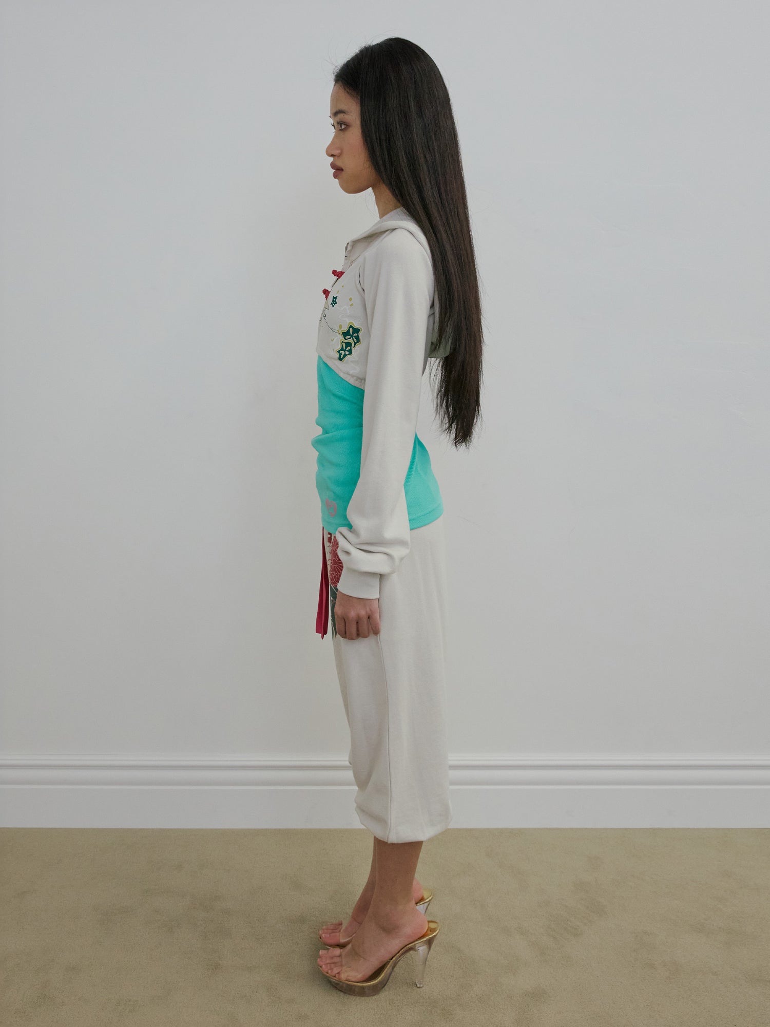 Zen Crop Hooded Zip-Up Dirty White