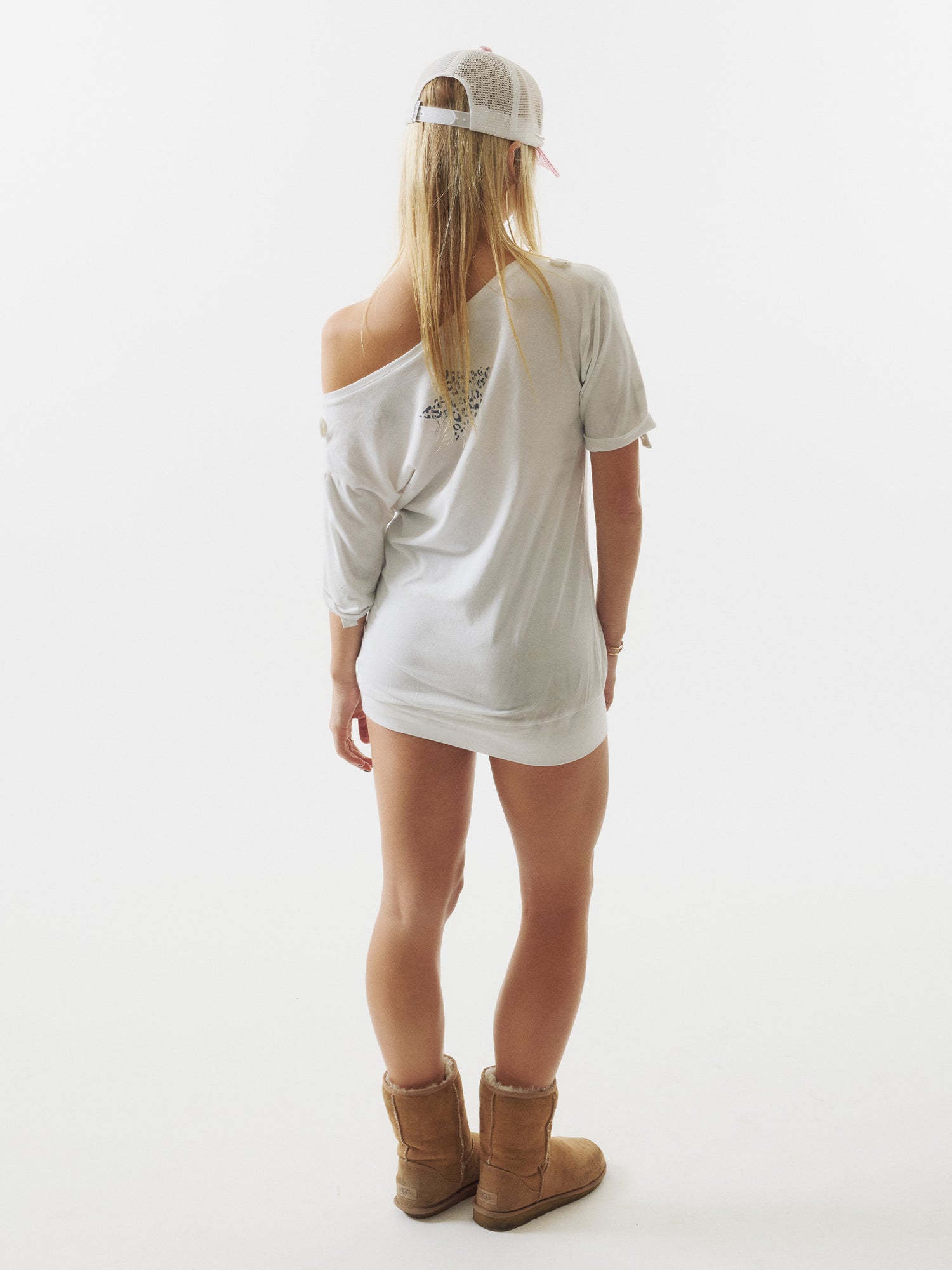Broken Girls Roll Up Tee Dirty White