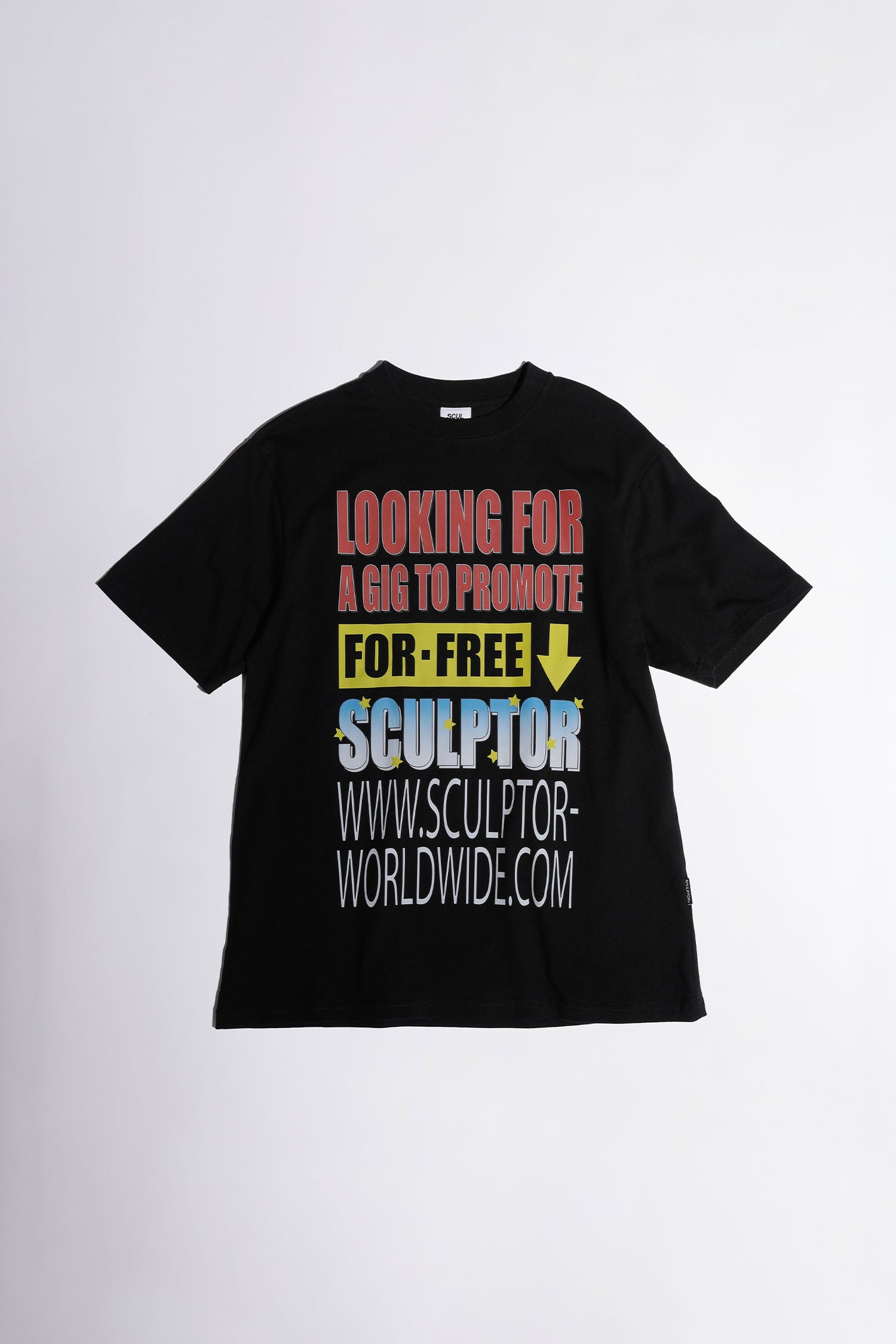 Looking for free Tee Black