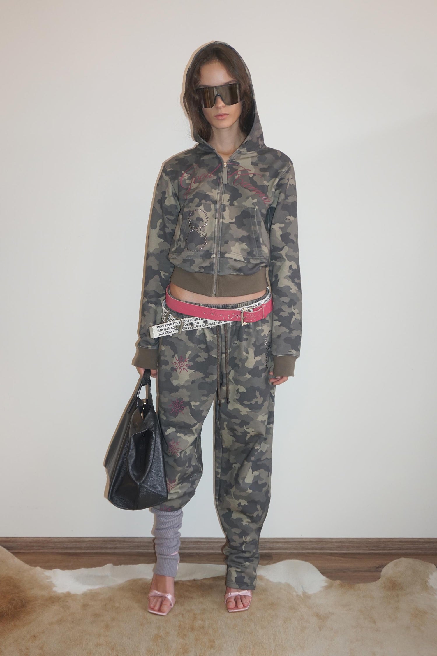 Karma Sweatpants Forest Camo