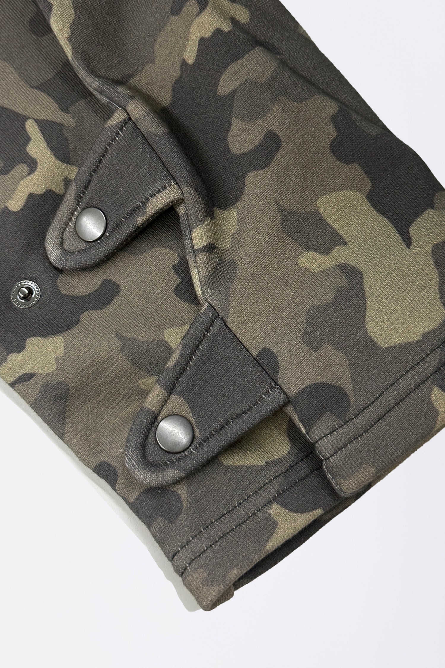 Karma Sweatpants Forest Camo