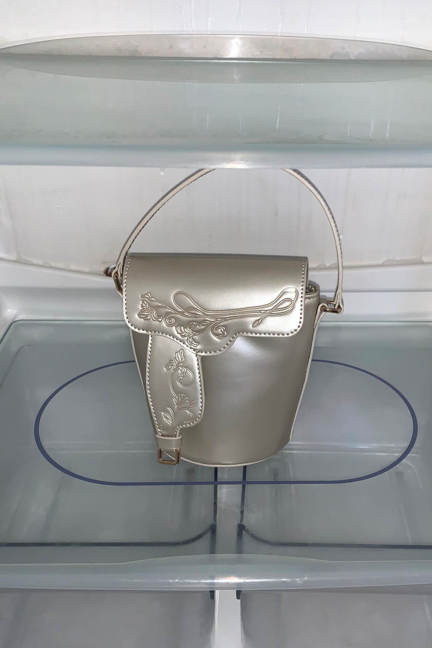 Saddle Bucket Bag Light Silver