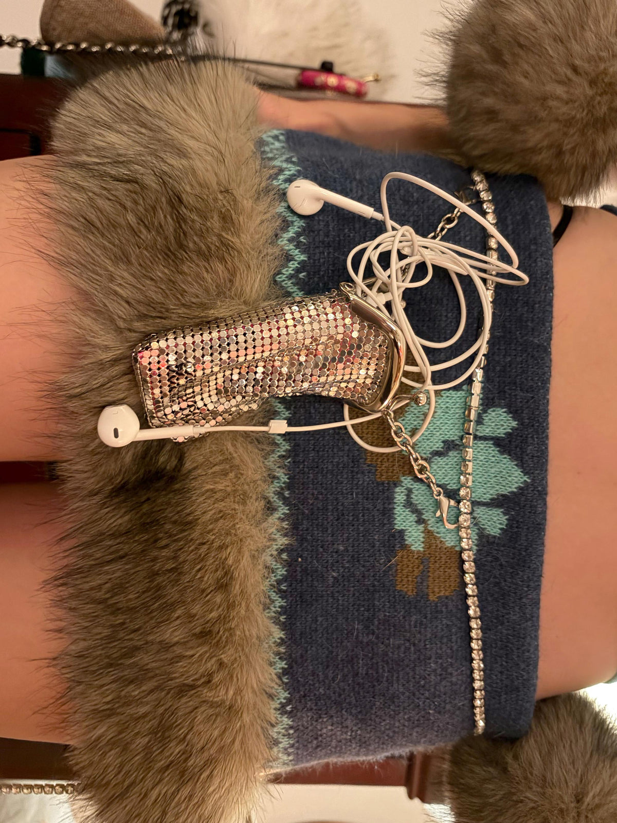 Lip Pouch Chain Belt Solid