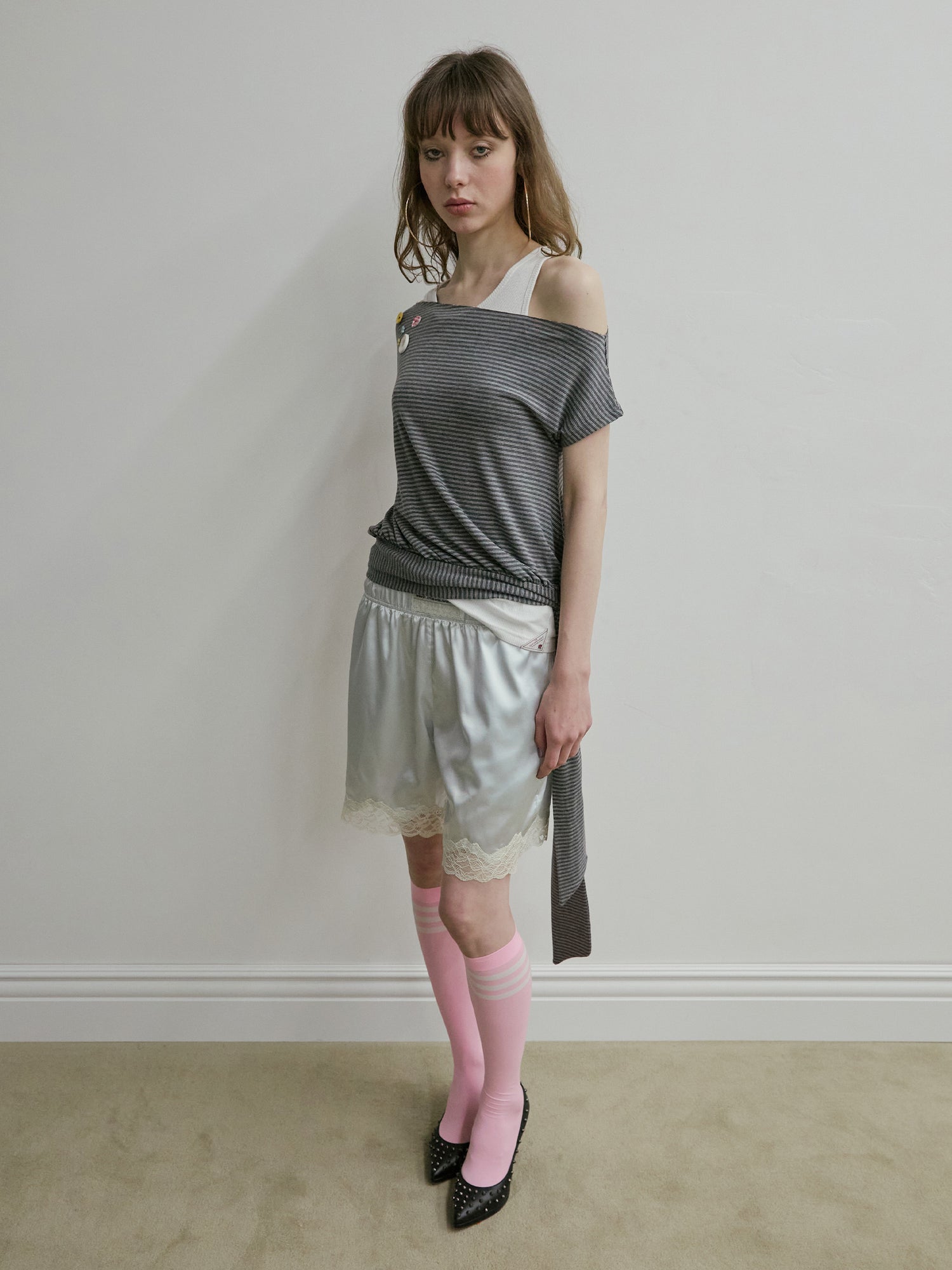 Off-Shoulder Button Tee Melange Gray