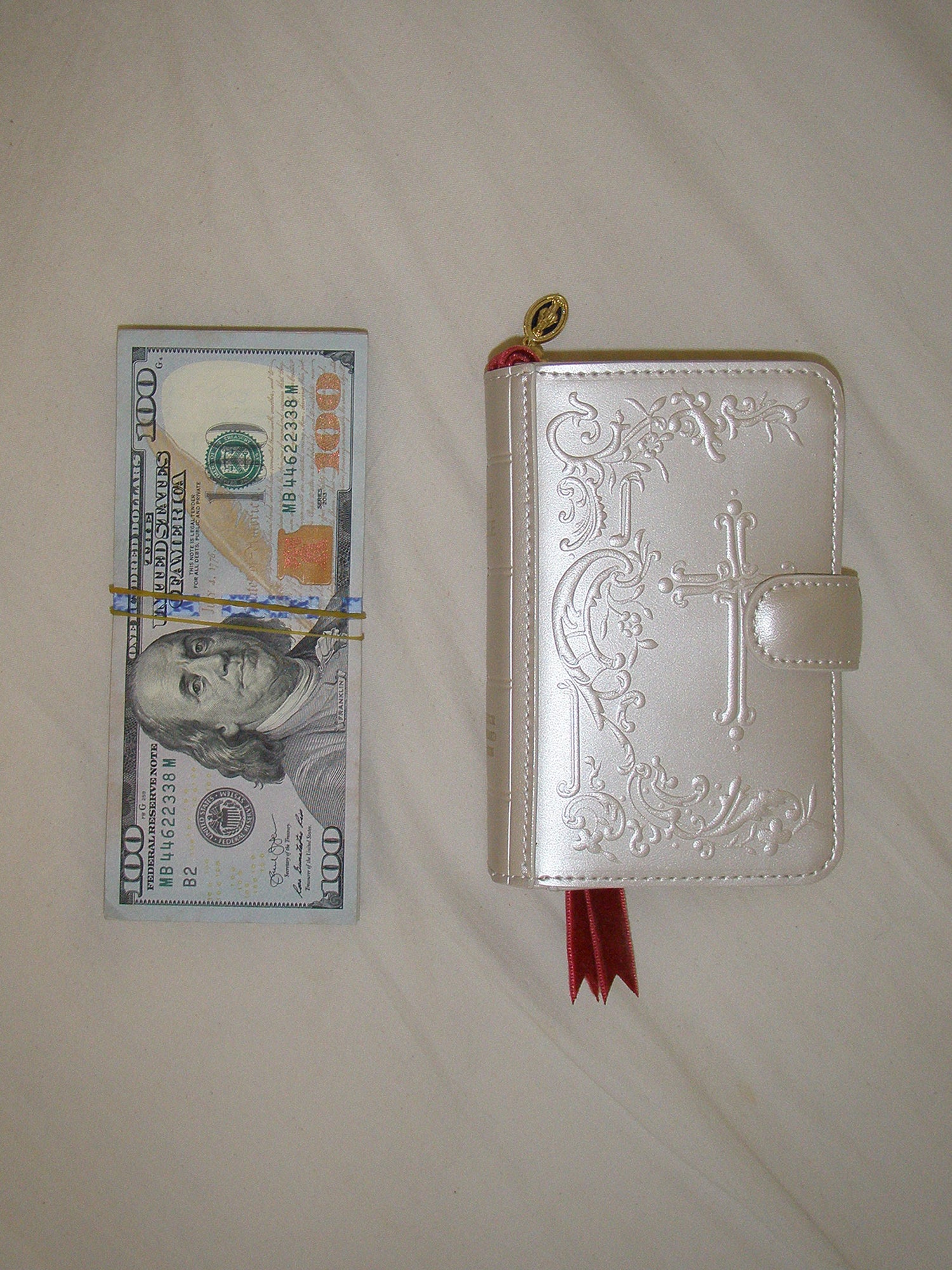 Sinner Wallet Metallic Ivory