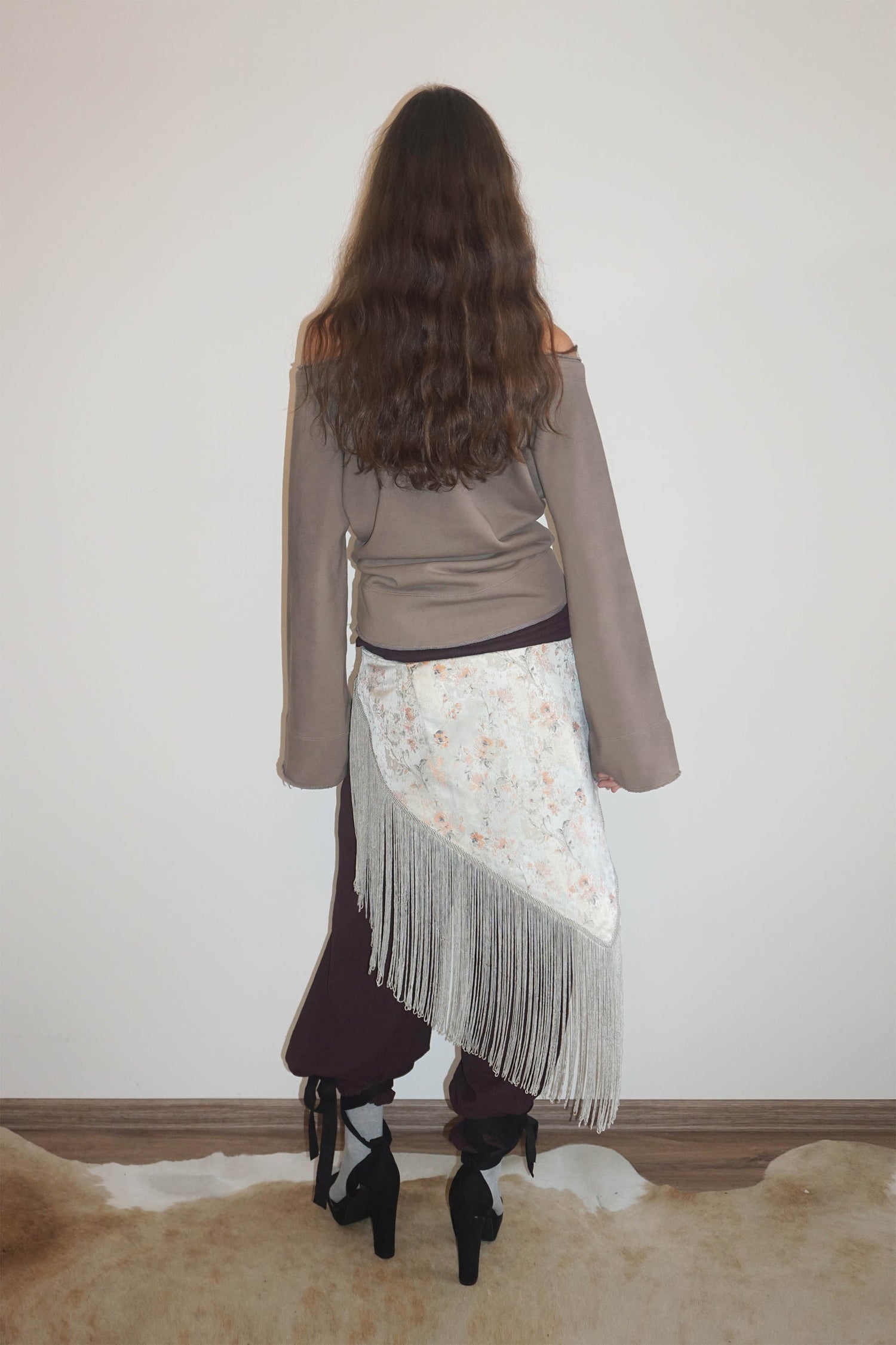 Wide Bell Sleeve Sweatshirt Taupe Brown